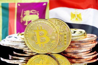 Sri Lanka ve Mısır 'daki kripto para birimi ve engelleme teknolojisi yatırımcıları için kavram. Sri Lanka ve Mısır bayrağının arka planında Bitcoin 'ler.