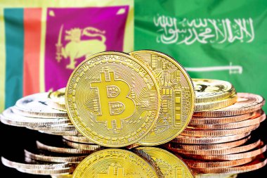 Sri Lanka ve Suudi Arabistan 'daki kripto para birimi ve engelleme teknolojisi yatırımcıları için kavram. Sri Lanka ve Suudi Arabistan bayrağının arka planında Bitcoin 'ler.