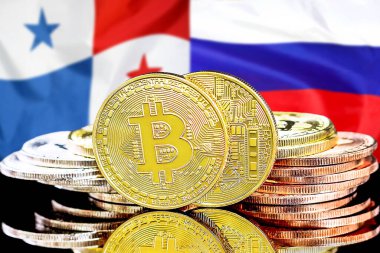 Panama ve Rusya 'daki kripto para birimi ve engelleme teknolojisi yatırımcıları için konsept. Panama ve Rusya bayrağının arka planında Bitcoin 'ler.