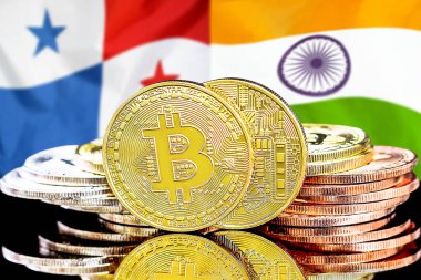 Panama ve Hindistan 'daki kripto para birimi ve engelleme teknolojisi yatırımcıları için konsept. Panama ve Hindistan bayrağının arka planında Bitcoin 'ler.