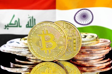Irak ve Hindistan 'daki kripto para birimi ve engelleme teknolojisi yatırımcıları için konsept. Irak ve Hindistan bayrağının arka planında Bitcoin 'ler.