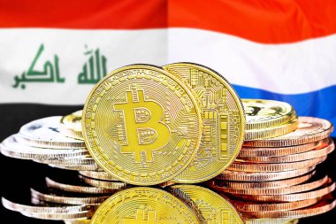Irak ve Hollanda 'daki kripto para birimi ve engelleme teknolojisi yatırımcıları için kavram. Irak ve Hollanda bayrağının arka planında Bitcoin 'ler.