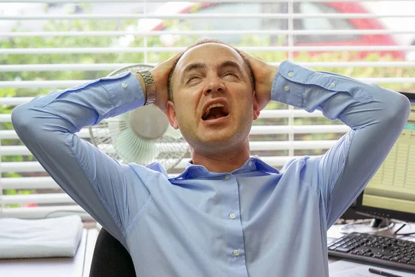 Office Worker Stress Working Office Stressed Pissed Work Overload — Stockfoto