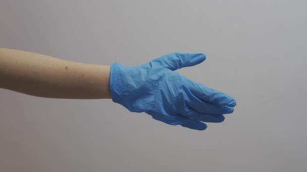 Dándose Mano Con Guantes Látex Dos Personas Apretón Manos — Vídeos de Stock