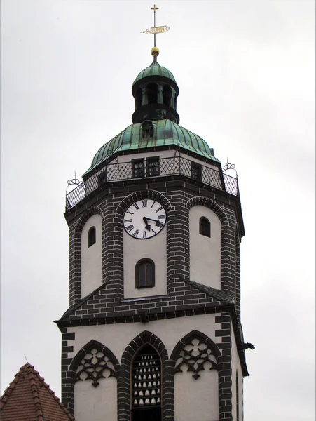 Torre della Chiesa di Nostra Signora nella città tedesca Meissen — Foto Stock