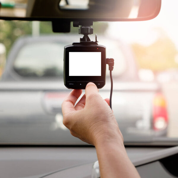 Камера ручной настройки автомобиля для обеспечения безопасности при ДТП
 