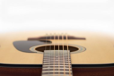 Gitar klasik bir araçtır.