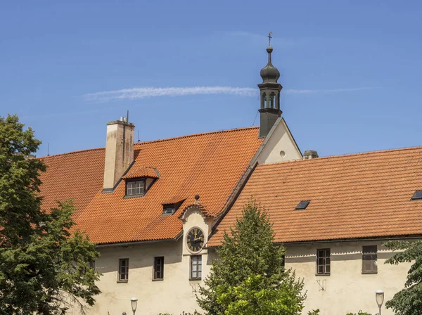 Grey Friar klooster in het centrum van Praag — Stockfoto