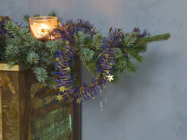 Vela de decoración de Navidad en vidrio y plata decorada en spr — Foto de Stock