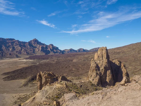 Vista de la famosa catedral de formación rocosa en Roques de Garcia y — Foto de Stock