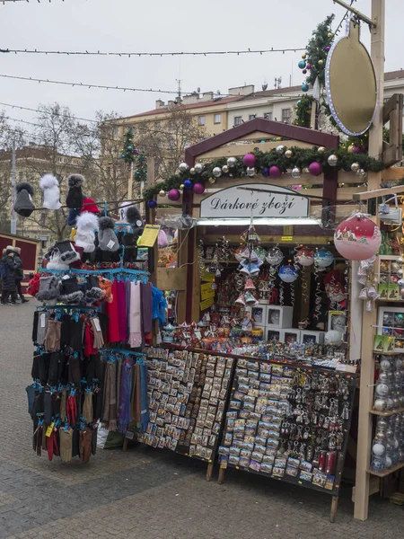 CZECH REPUBLIC, Prague, December 5, 2019: Traditional Christmas Market stall at Namesti Miru square selling homemade gifts, souvenirs, christmas decorations and toys. — Stock Photo, Image