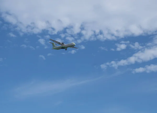 Los Cancajos, La Palma, Canary Islands, Spain, December 22, 2019: Binter Canarias Airplane ATR 72 takes off from the runway from International Airport Santa Cruz de la Palma, blue sky background — Stock Photo, Image