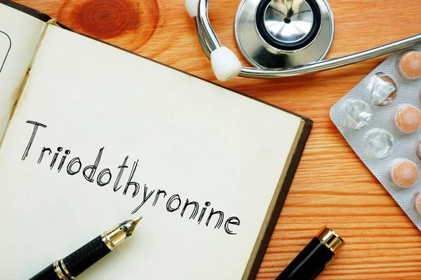 Triiodothyronine Est Indiquée Sur Photo Médicale Conceptuelle — Photo