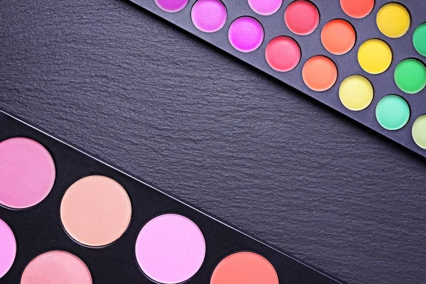 Professionele multi gekleurde Blush en eyeshadows paletten — Stockfoto