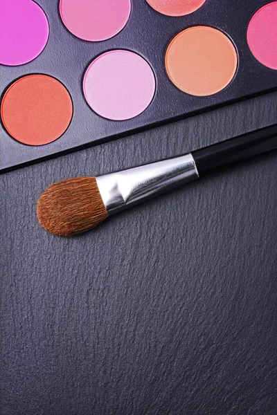 Professional multi colored blushes palette and brush — Stock Photo, Image