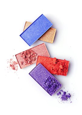 Renkli ezilmiş göz farı