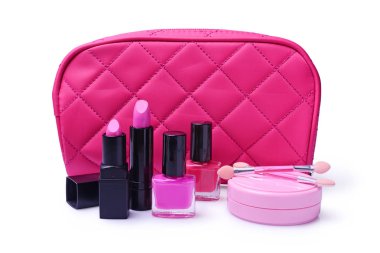 Kozmetik pembe kozmetik çantası ile kompozisyon