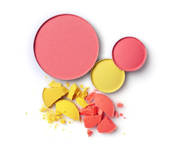 Blusher rosado redondo con sombra de ojos estrellada amarilla y naranja para maquillaje como muestra del producto de cosméticos — Foto de Stock