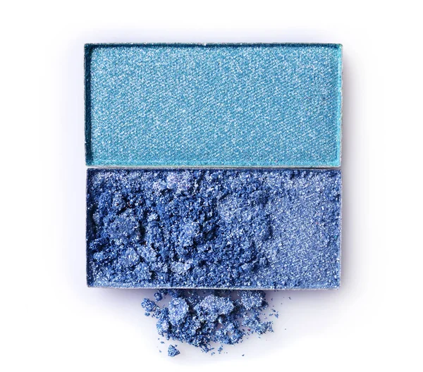 Sombra de olho azul esmagada para maquiagem como amostra de produto cosmético — Fotografia de Stock