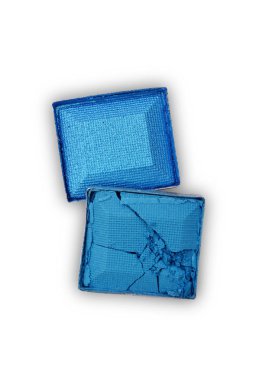 Mavi kaza göz farı makyaj kozmetik ürünü örnek olarak