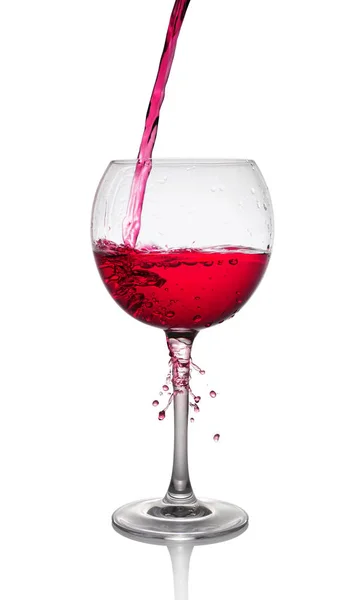 Βουτιά από ένα κόκκινο κρασί σε ποτήρι — Φωτογραφία Αρχείου