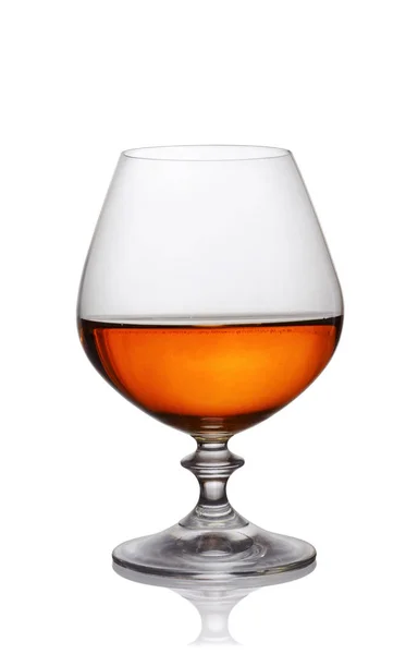 Erős alkoholos ital konyakos pohár — Stock Fotó