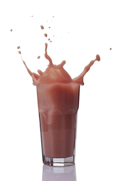 Salpicadura en vaso de leche de chocolate — Foto de Stock