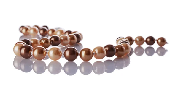 Luxury elegant golden pearl necklace close-up — Stock Photo, Image