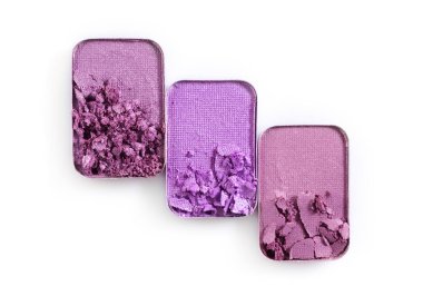 Lila ezilmiş göz farı için kozmetik ürünü örnek makyaj