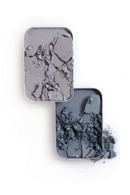 İçin gri ezilmiş göz farı makyaj kozmetik ürünü örnek