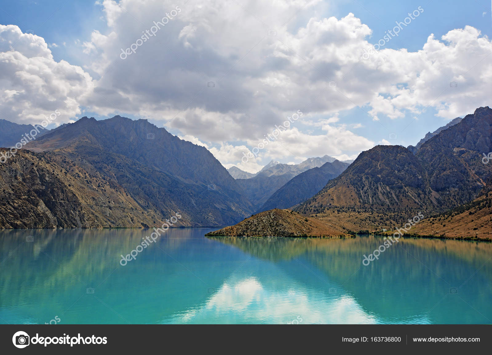 Landscape Of Beautiful Fan Mountains And Iskanderkul Lake In Tajikistan Stock Photo By C Viktoriya89 163736800