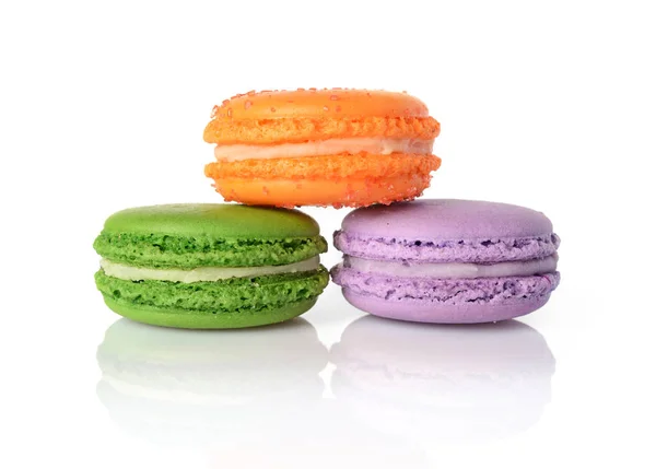 Francouzský dezert. Sladký vícebarevné makronky nebo macarons — Stock fotografie