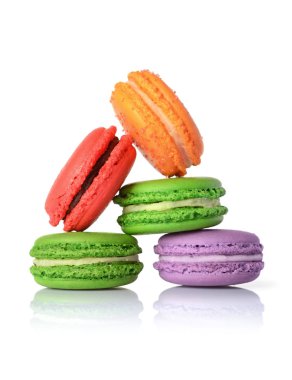 Fransız tatlı. Tatlı çok renkli macaroons veya macarons