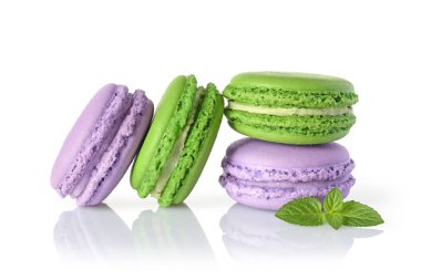 Fransız tatlı. Tatlı macaroons veya macarons nane ve lavanta lezzet ile