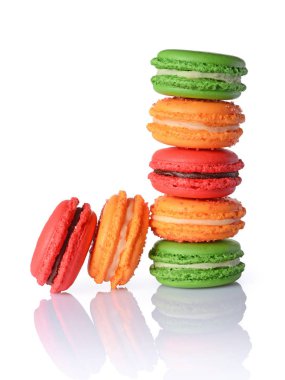 Fransız tatlı. Tatlı çok renkli macaroons veya macarons