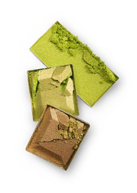 Yeşil ve altın parlak göz farı makyaj kozmetik örnek olarak ezilmiş