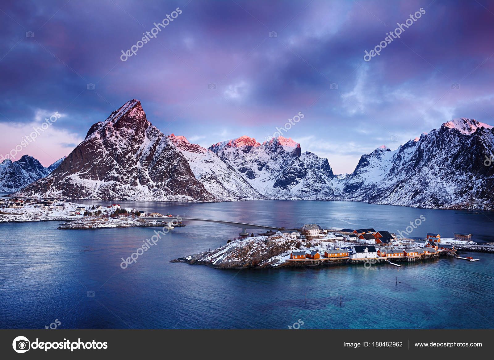 Beautiful sunrise landscape of picturesque fishing village ...