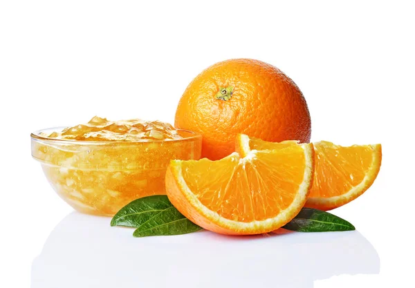 Fruits Frais Orange Mûrs Avec Confiture Dans Bol Verre Isolé — Photo