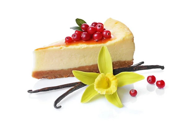 Close Slice Delicious Homemade Cheesecake Fresh Cranberries Caramel Sauce Vanilla — Stock Photo, Image