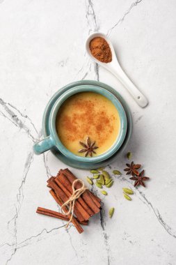 Baharatlı, sağlıklı bir Masala çayı.