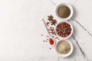 Lezzetli yemekler için baharat karışımı.