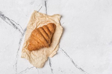 Lezzetli molada çıtır kruvasan.