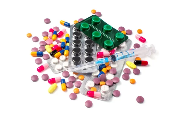 多种药物 如抗生素 止痛药和从白色背景分离出来的维生素 — 图库照片
