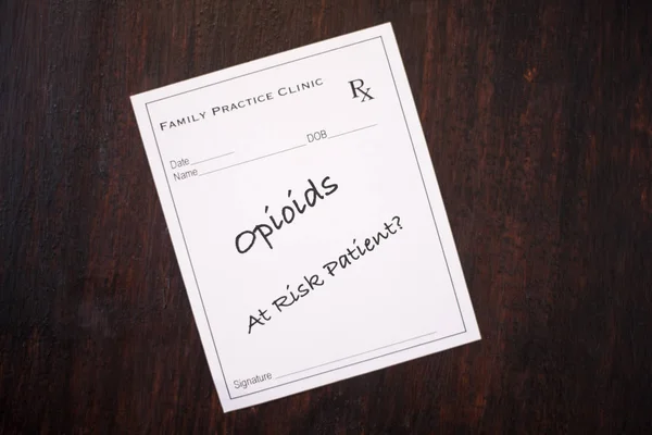 Prescrição de opioides - Paciente em risco — Fotografia de Stock