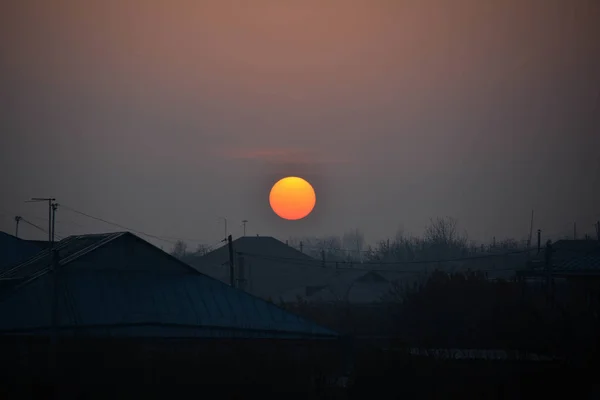 Indah Matahari Terbit Atas Desa Yang Indah — Stok Foto