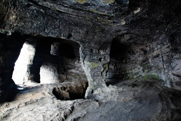 Μέσα Στη Σπηλιά Καταπληκτική Σπηλιά Όπου Ζούσαν Άνθρωποι — Φωτογραφία Αρχείου