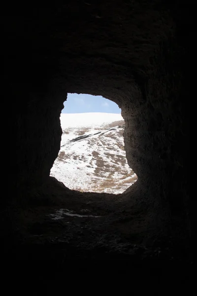 Geheime Raam Winter Foto Genomen Vanuit Grot — Stockfoto