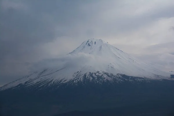 Pequeno Ararat Está Coberto Neve Nuvens Sobre Monte Ararat — Fotografia de Stock