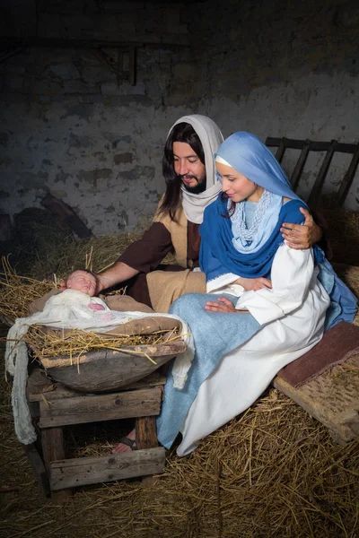 约瑟和马利亚基督诞生的场景 — 图库照片