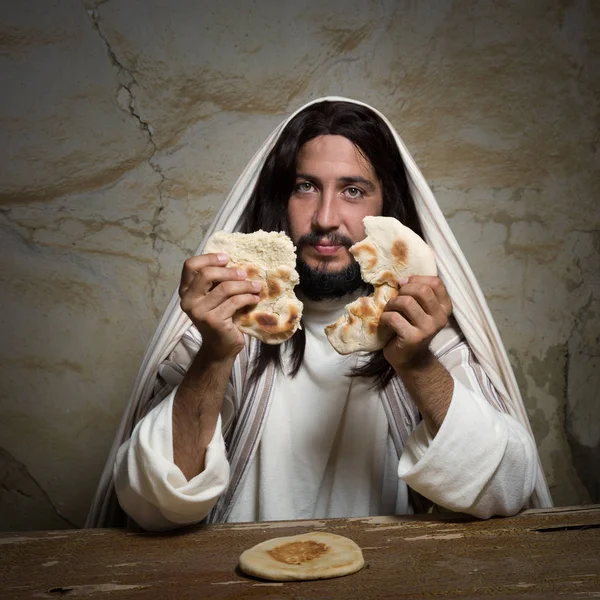 Łamanie chleba w ostatniej Wieczerzy — Zdjęcie stockowe